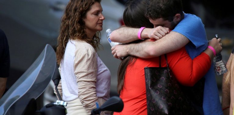 Derrumbe en Miami: el miedo se expande entre los vecinos del edificio y se preguntan “si puede volver a pasar”