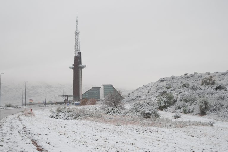 La nieve tiñe de blanco varias localidades sanluiseñas