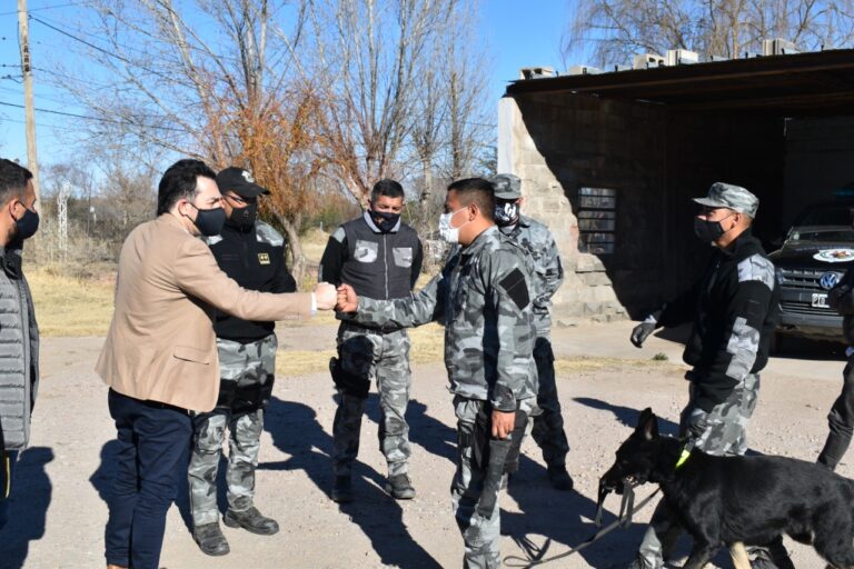 Anastasi se reunió con el equipo de la Policía de Catamarca que se sumó a la búsqueda de Guadalupe