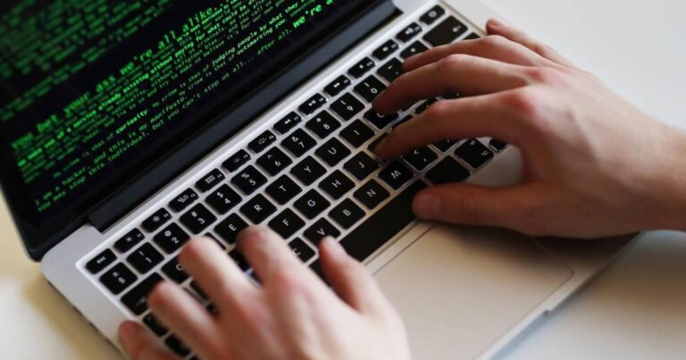 Estafan a la gente con un  “SORTEO DE VACUNAS PARA COVID-19”.