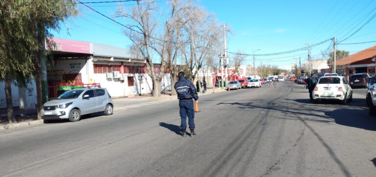 Asalto con heridos en una distribuidora de gaseosas en la calle Juan Gilberto Funes