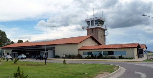 ATE San Luis anuncio un paro por tiempo indeterminado en el Aeropuerto de la ciudad capital.