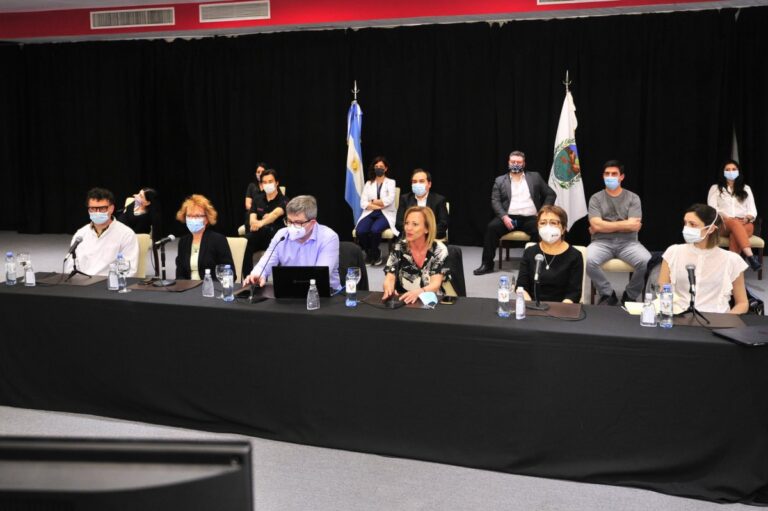 San Luis participó en la presentación de los resultados de los estudios sobre la combinación de vacunas