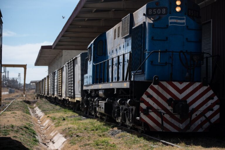 La provincia reactivó el transporte ferroviario de cargas con Buenos Aires; lleva productos industriales elaborados en San Luis