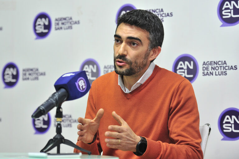 “Los créditos blandos apuntalan a quienes tengan ideas, emprendimientos o estén en ese proceso”