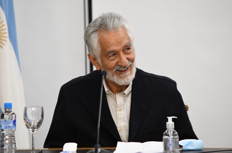 El gobernador anunció una batería de medidas sociales y económicas para la reconstrucción de San Luis