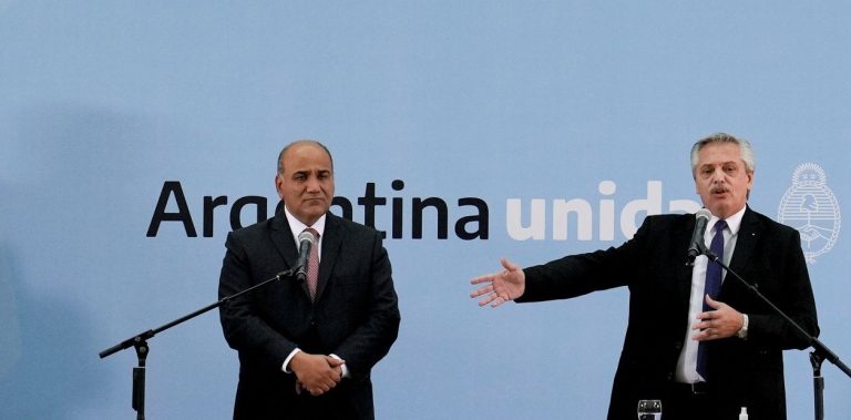 Por qué una ley que busca que los argentinos coman más sano choca con Manzur y puede caerse