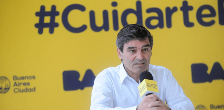 Fernán Quirós ganó el Premio Hipócrates, máximo galardón de la Academia Nacional de Medicina