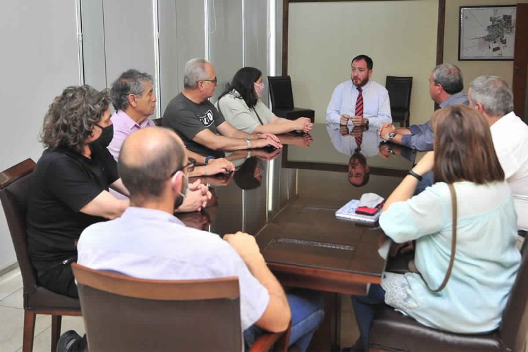 Docentes y no docentes de la Universidad Nacional de San Luis solicitan acceder a los créditos provinciales