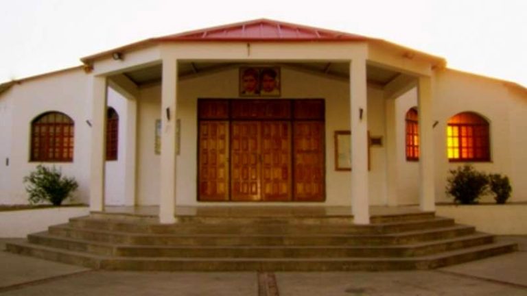 El Obispo le aceptó la renuncia a un cura.