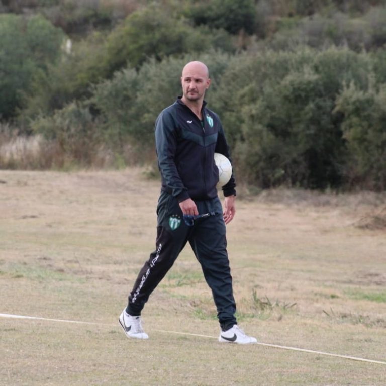 Sebastián Pena dejó de ser el director técnico de Estudiantes