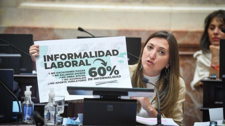 Ley Nacional de Juventudes: media sanción y acompañamiento de CAME Joven