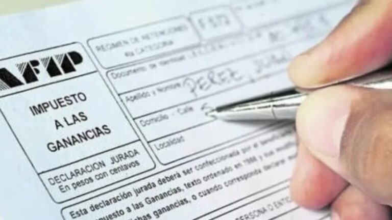 Impuesto a las Ganancias: por qué no está incluido en la Ley Ómnibus y qué pasará en enero