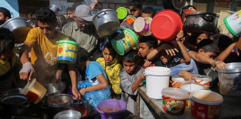 “Estamos todos enfermos”: las enfermedades infecciosas se extienden en Gaza