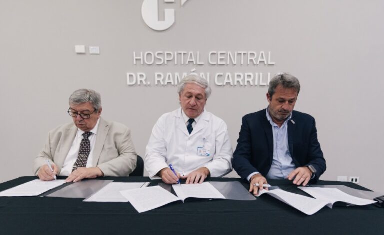 Firmaron un convenio para crear un Banco de Medicamentos e Insumos Médicos