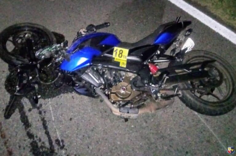 Un hombre murió tras un accidente entre una moto y un auto en la ruta nacional 146