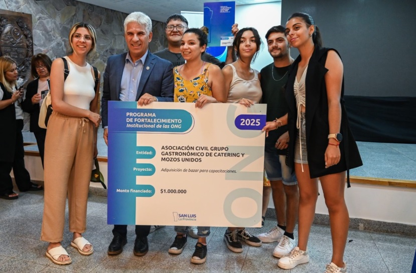 En los próximos 60 días se firmarán convenios con clubes, ONG y municipios en donde colaboran beneficiarios del Plan de Inclusión Social