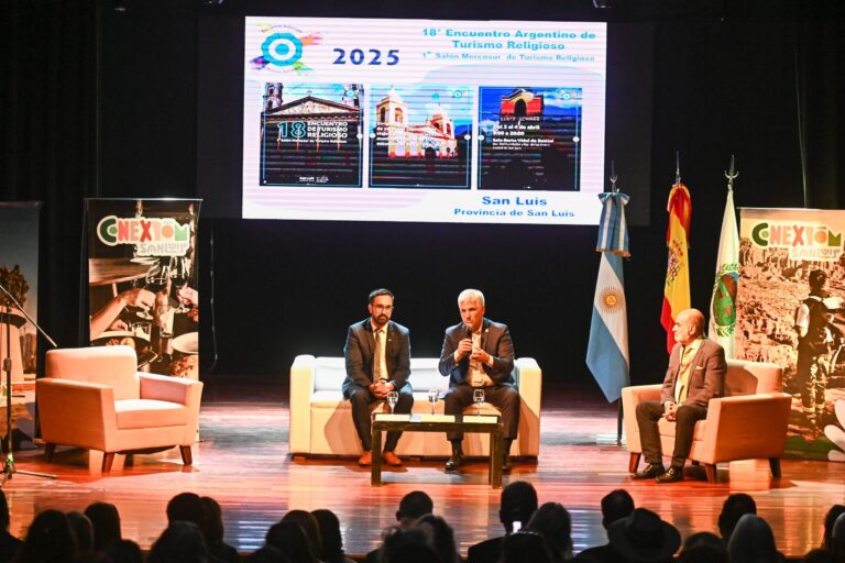 El gobernador Claudio Poggi abrió el 18° Encuentro de Turismo Religioso
