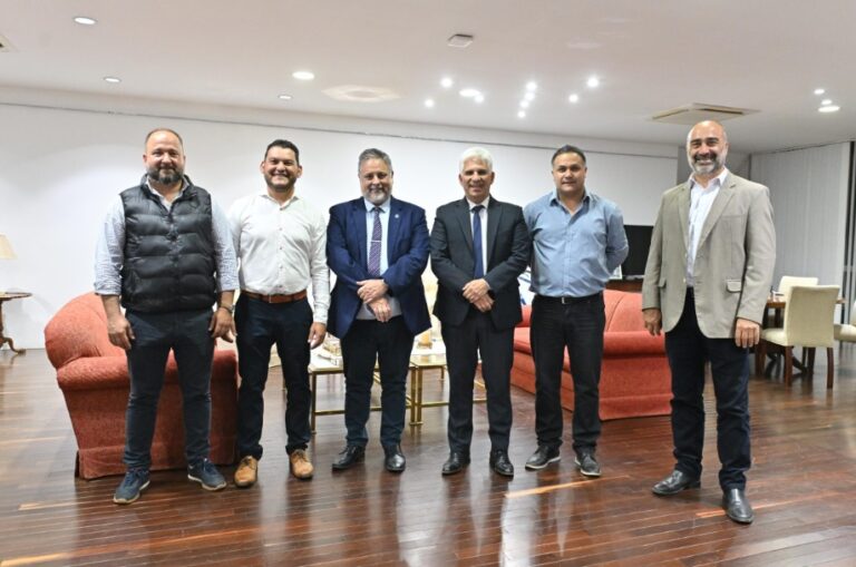 El Gobernador recibió a los cuatro senadores electos en la votación del domingo