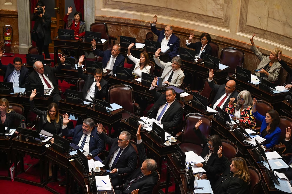 Vuelven a aumentar los sueldos de los senadores: cobrarán más de $9,5 millones el mes próximo