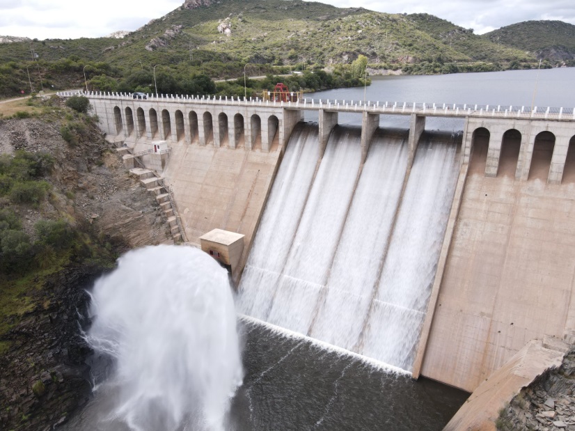 Los diques incrementaron su cota debido a las lluvias