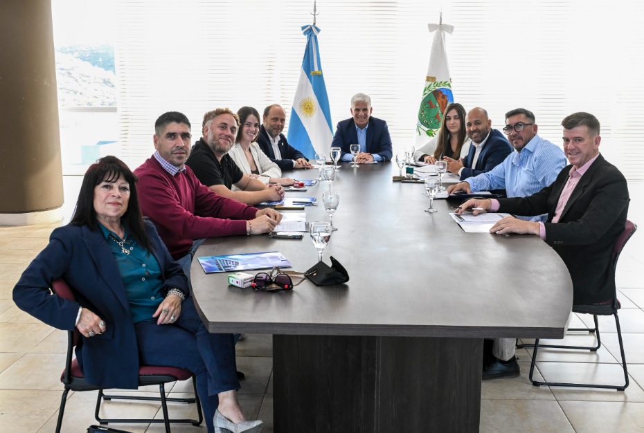 Invierten más de $700 millones en obras públicas para siete localidades